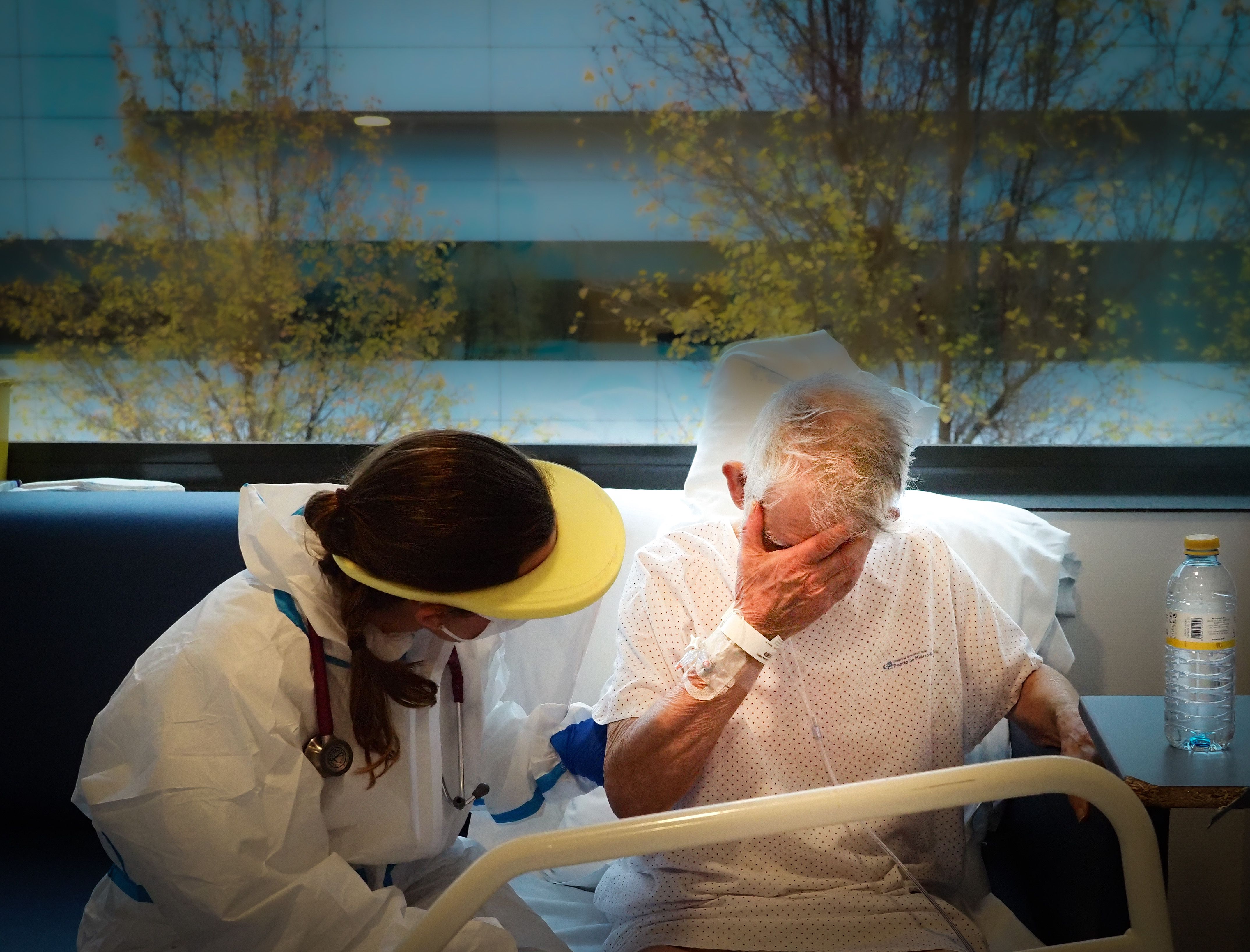 65Ymás entra en la Planta Covid del Hospital Puerta de Hierro que trata a mayores de residencias