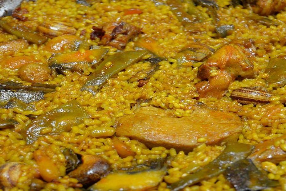 Los 10 errores imperdonables que cometes al hacer una paella valenciana Los 10 errores imperdonables que cometes al hacer una paella valenciana