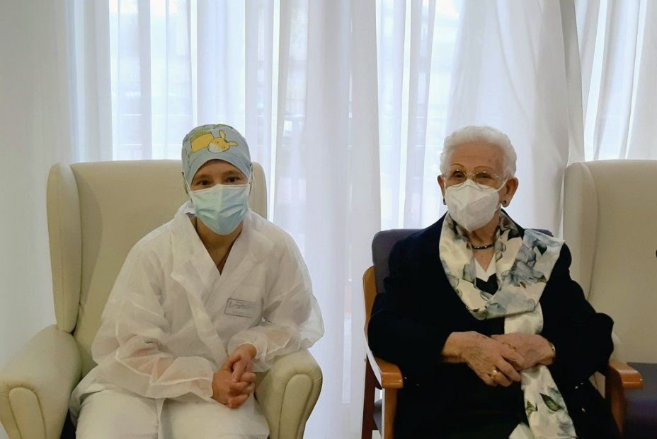 Araceli y Monica Araceli y Monica