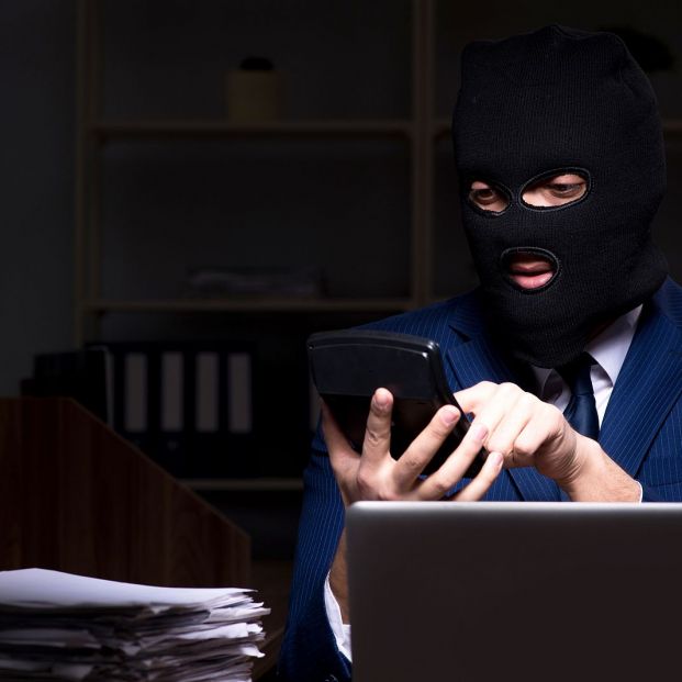 Cómo actuar si sorprendes a un ladrón en casa Cómo actuar si sorprendes a un ladrón en casa