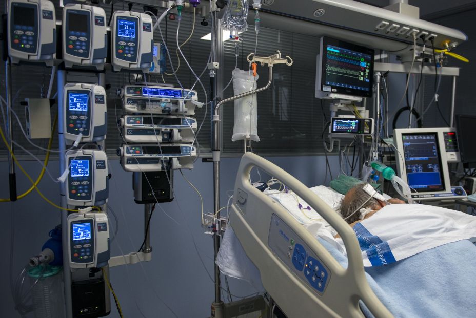 EuropaPress 3489546 paciente ingresado unidad cuidados intensivos uci enfermos coronavirus EuropaPress 3489546 paciente ingresado unidad cuidados intensivos uci enfermos coronavirus