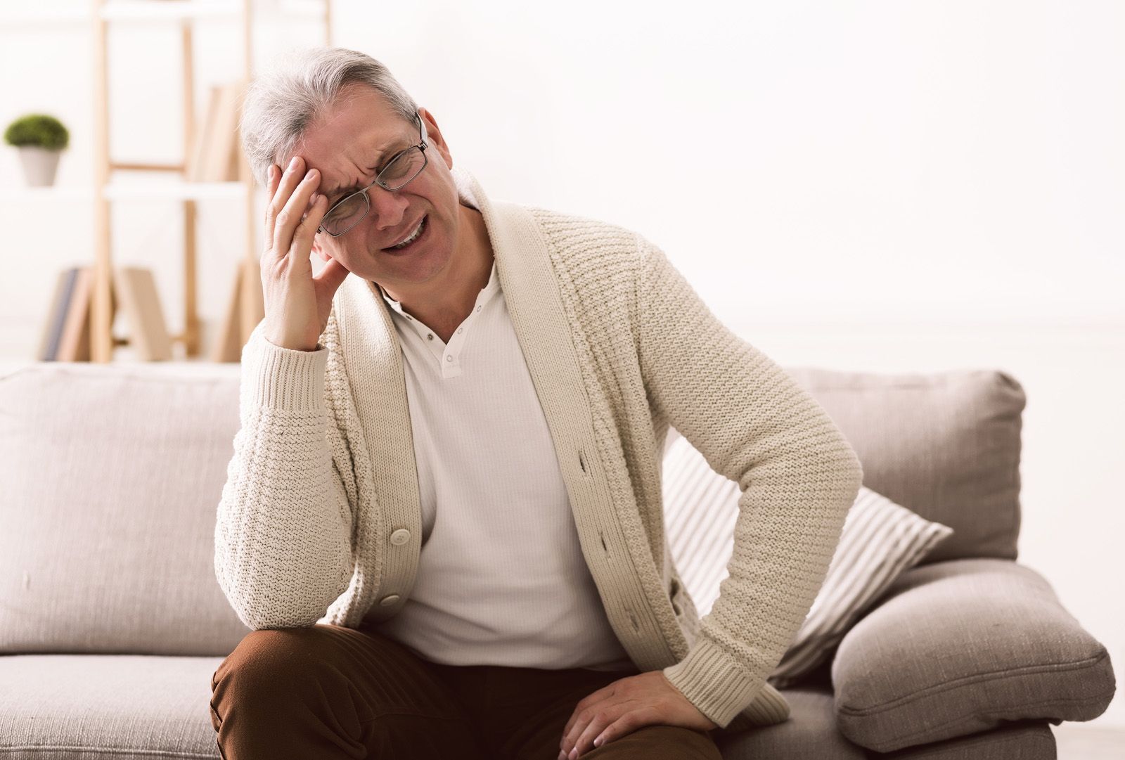 Qué es la cefalea en racimos y en qué sexo es más frecuente (Big stock)