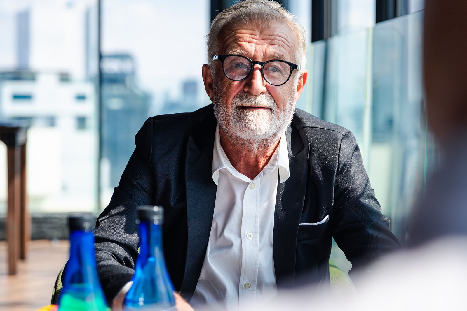  Mi empresario se jubila, ¿cómo afecta esta situación a mi contrato laboral?