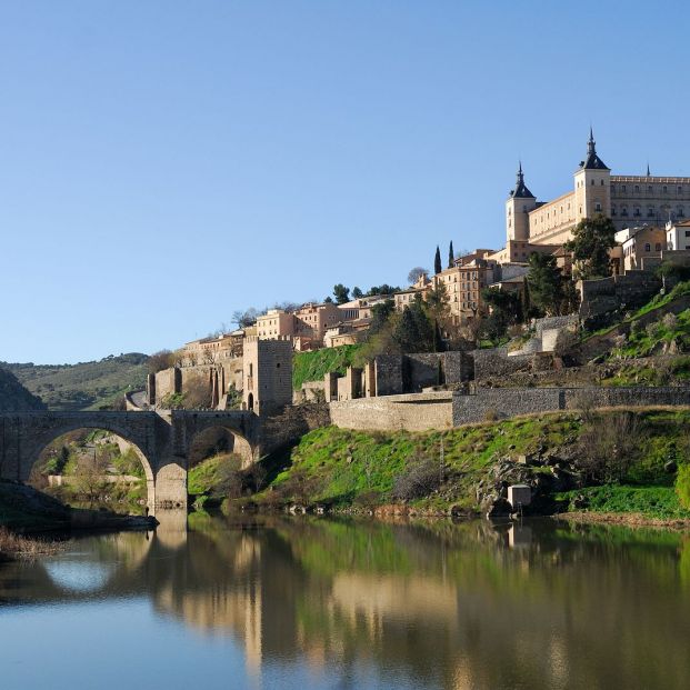 Ruta por las murallas de las ciudades españolas patrimonio de la Humanidad Toledo (Foto Bigstock) 2