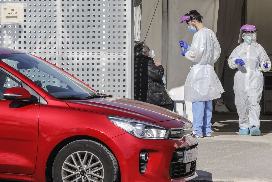 EuropaPress 3522559 coche cola pruebas pcr alrededores hospital campana fe valencia comunidad EuropaPress 3522559 coche cola pruebas pcr alrededores hospital campana fe valencia comunidad