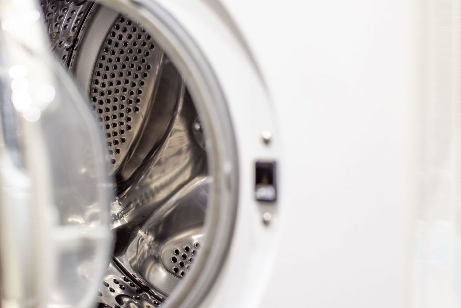 Detectan fallos de seguridad en lavadoras de varias marcas: comprueba si la tuya está afectada