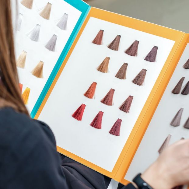 bigstock Prolonga el color de pelo teñido bigstock Prolonga el color de pelo teñido