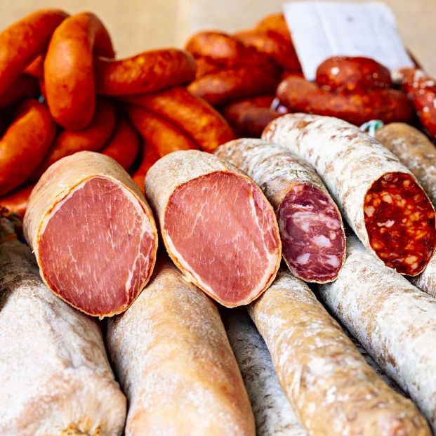 El salchichón ¿en la nevera o fuera? Foto: bigstock El salchichón ¿en la nevera o fuera? Foto: bigstock