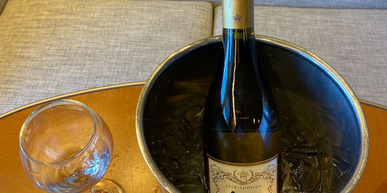 Sigue estos consejos para servir el vino a la temperatura ideal (Foto Bigstock) 3 Sigue estos consejos para servir el vino a la temperatura ideal (Foto Bigstock) 3