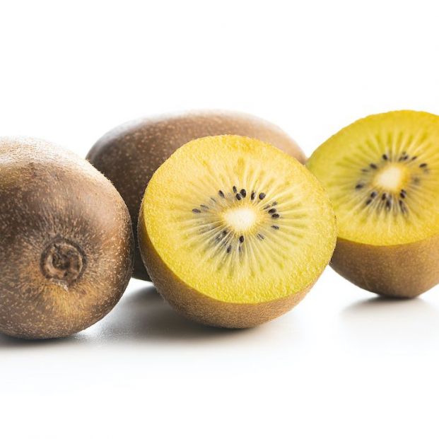 bigstock ¿Qué es mejor el Kiwi verde o el amarillo?