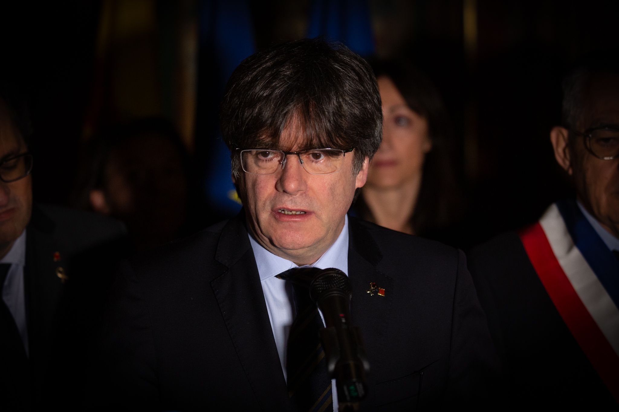  El Parlamento Europeo retira la inmunidad a Puigdemont