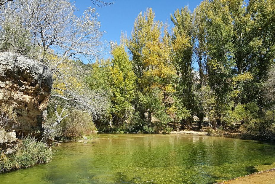 7 rutas de senderismo imprescindibles por España. Bigstock