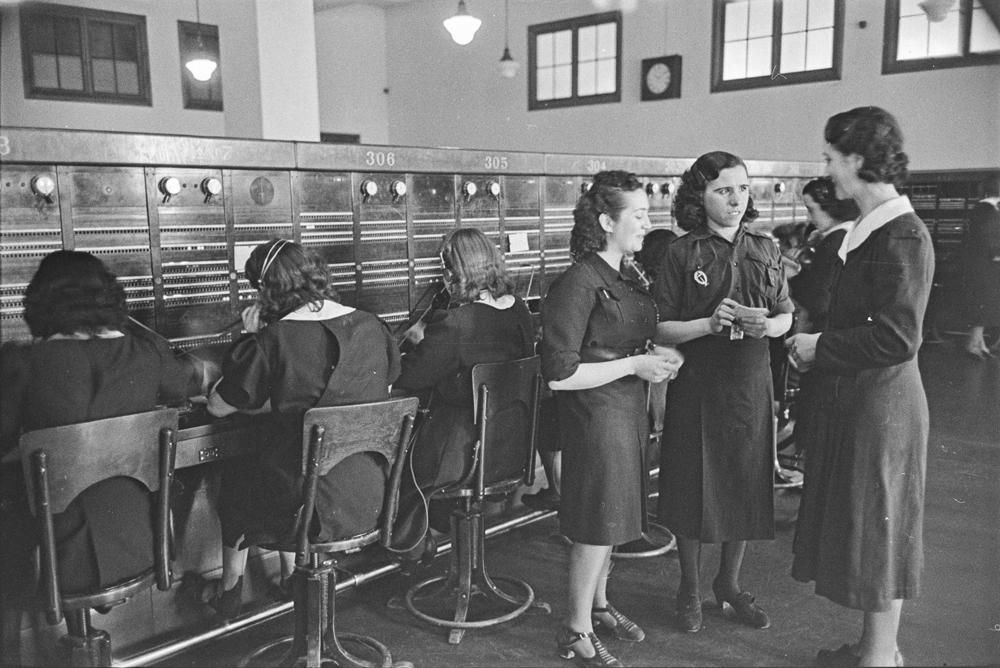 Cinco oficios que ya no existen. (Foto: Otto Wunderlich. IPCE, Ministerio de Cultura y Deporte)