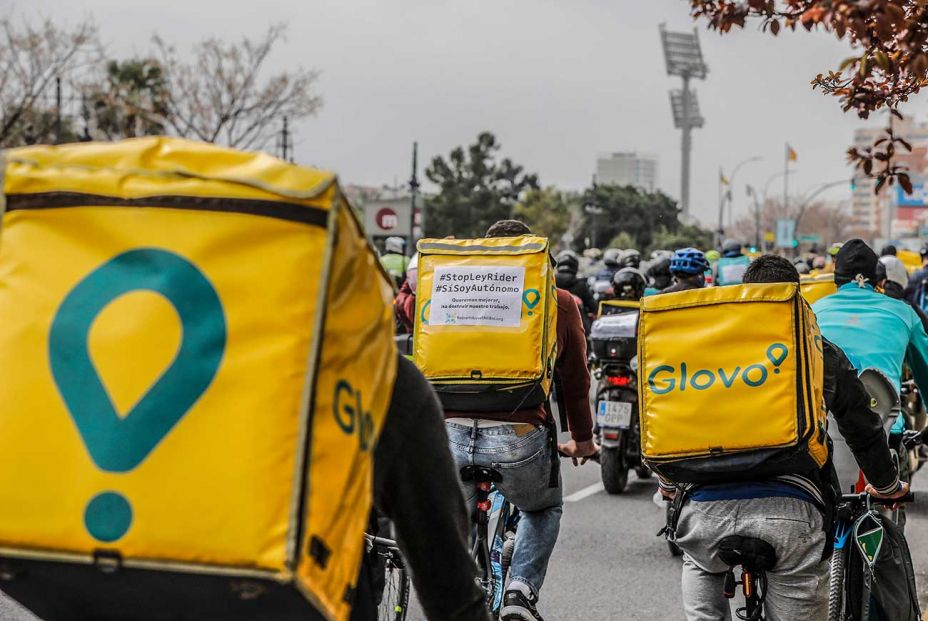 Cocinas fantasmas: el negocio tras la comida a domicilio que se instala al lado de tu casa