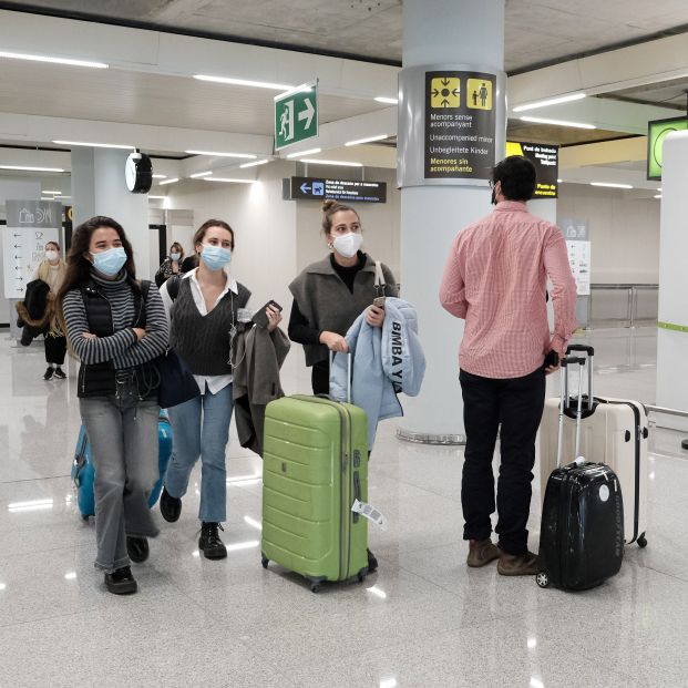 Miles de alemanes vuelan a Mallorca a pesar de los llamamientos del Gobierno alemán a evitar viajesFoto: Europa Press Miles de alemanes vuelan a Mallorca a pesar de los llamamientos del Gobierno alemán a evitar viajesFoto: Europa Press