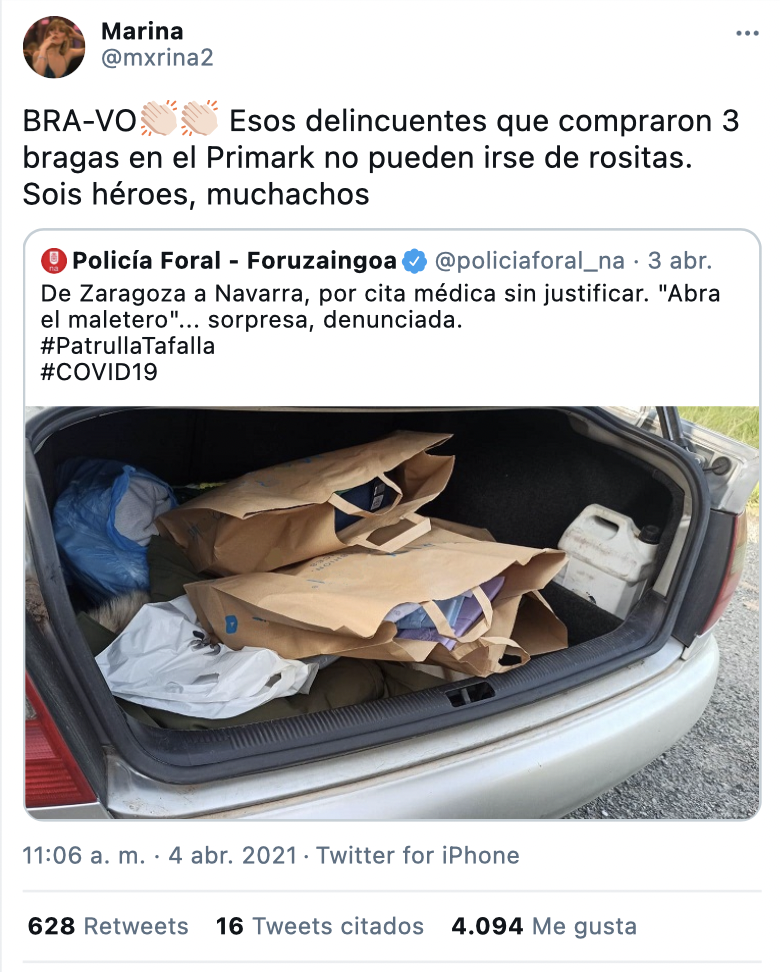 Una usuaria recrimina la actuación de los agentes usando la ironía