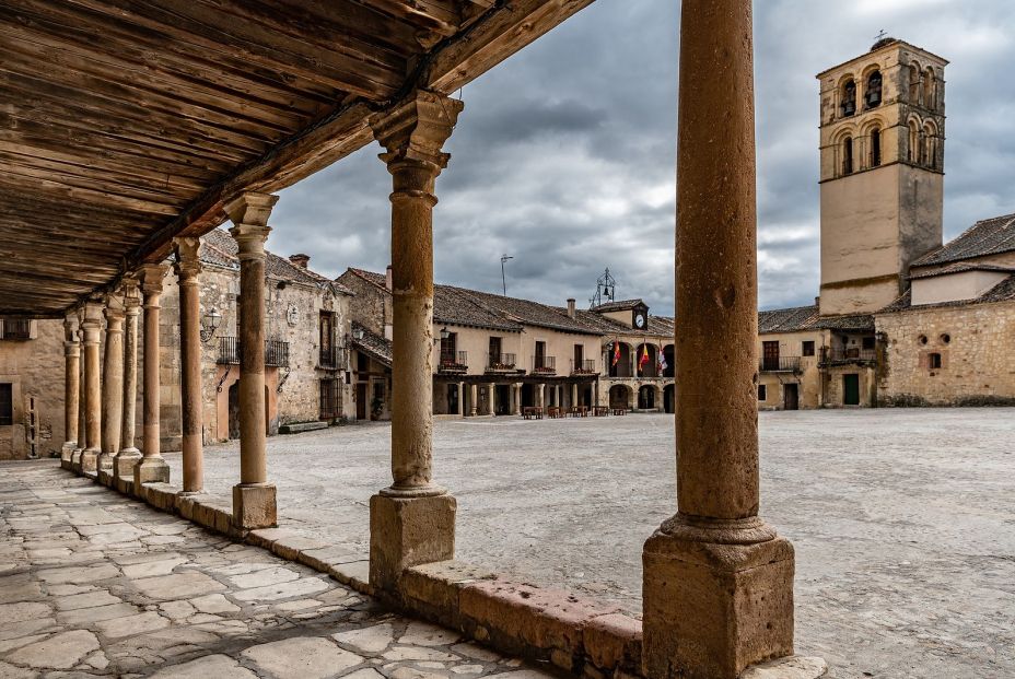 Los 5 pueblos más bonitos de Segovia. Pedraza foto: bigstock Los 5 pueblos más bonitos de Segovia. Pedraza foto: bigstock