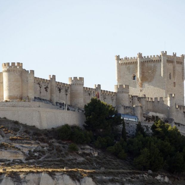 Ruta por los castillos de Valladolid. Castillo Peñafiel Foto: provinciadevalladolid.com