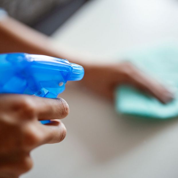 Vinagre blanco y bicarbonato: quita el polvo de manera eficaz Foto: bigstock Vinagre blanco y bicarbonato: quita el polvo de manera eficaz Foto: bigstock