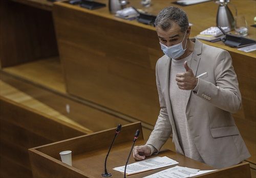 De triunfar en el cine o la televisión, a la política. Toni Cantó Foto: EuropaPress