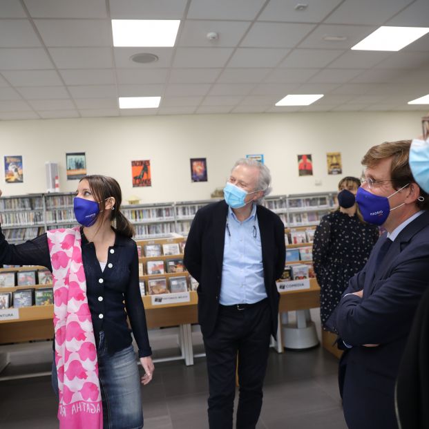 José Luis Martínez-Almeida ha participado en Leyendo con Mayores José Luis Martínez-Almeida ha participado en Leyendo con Mayores