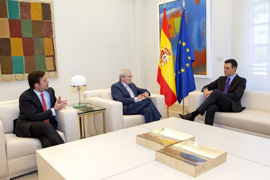 El Presidente del Gobierno se reúne con 65Ymás y muestra su apoyo a los mayores El Presidente del Gobierno se reúne con 65Ymás y muestra su apoyo a los mayores