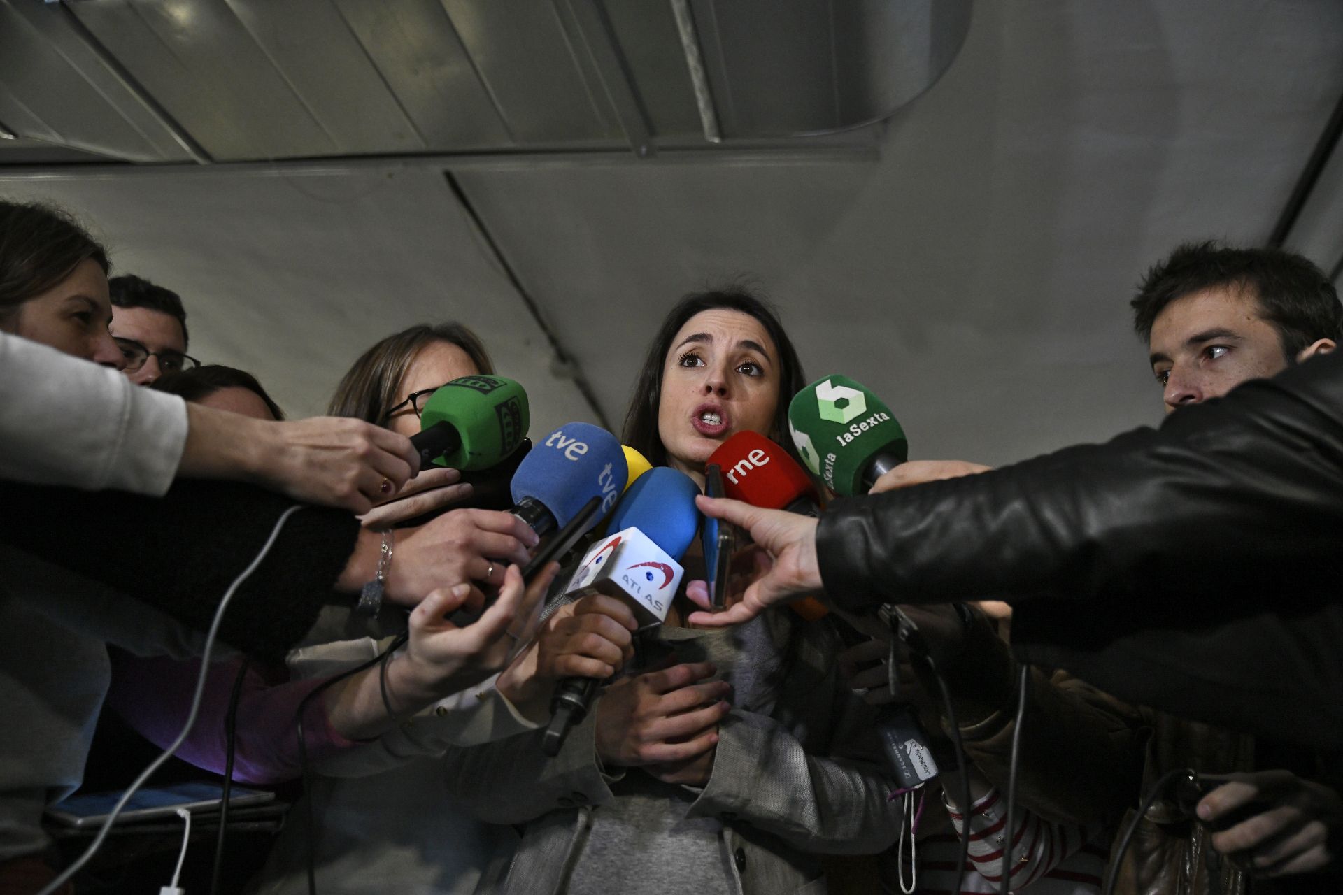 Podemos plantea acabar con toda ayuda a pensiones privadas