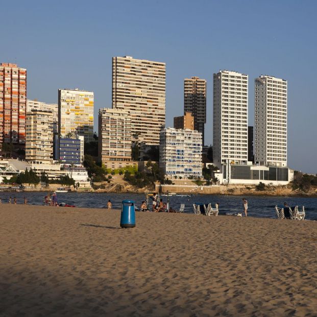 Playas urbanas Benidorm (Bigstock) Playas urbanas Benidorm (Bigstock)