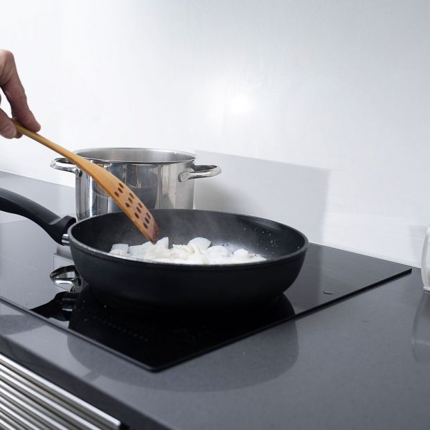 Errores con los que maltratamos nuestras sartenes Errores con los que maltratamos nuestras sartenes