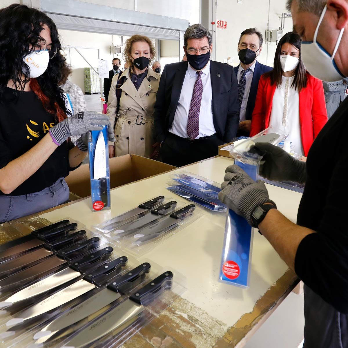 Escrivá cede y dejará la jubilación forzosa en los convenios, pero sube la edad a 68 años