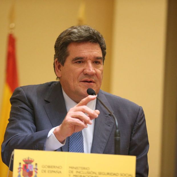 Escrivá cede y dejará la jubilación forzosa en los convenios, pero sube la edad a 68 años Escrivá cede y dejará la jubilación forzosa en los convenios, pero sube la edad a 68 años