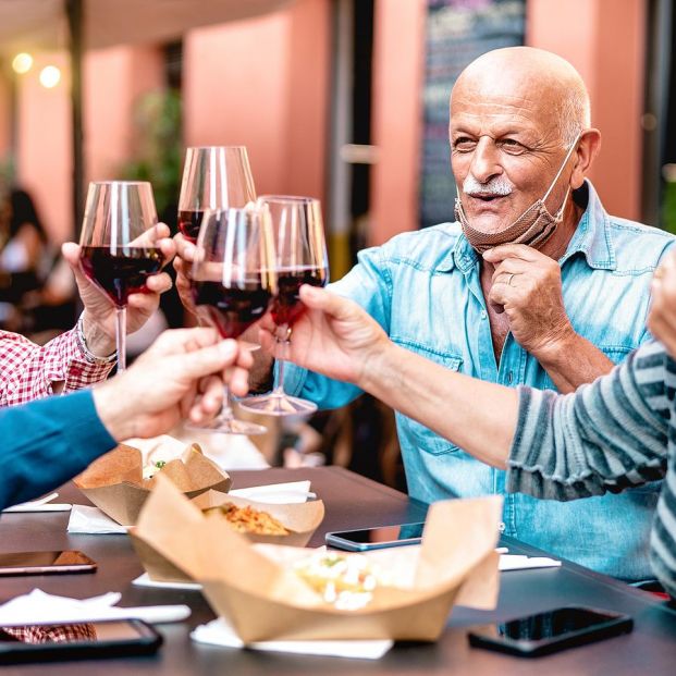 Vinos ‘tranquilos’, ‘generosos’ o espumosos ¿Qué los diferencia? (Foto Bigstock) 2 Vinos ‘tranquilos’, ‘generosos’ o espumosos ¿Qué los diferencia? (Foto Bigstock) 2