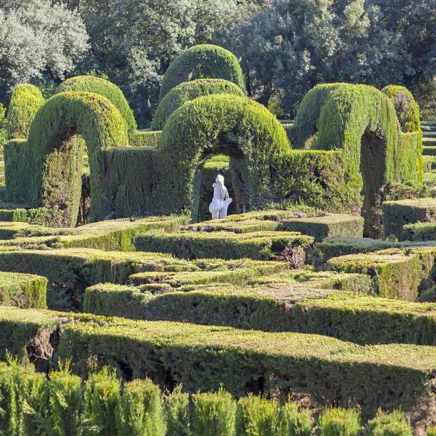 bigstock Laberinto de Horta Barcelona spain april244771030