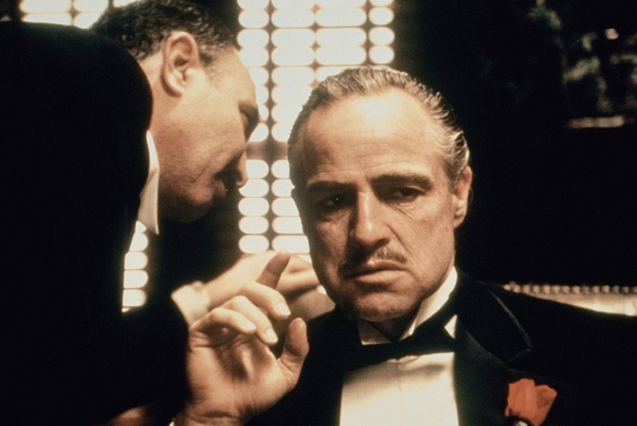 Marlon Brando y Salvatore Corsitto en El Padrino (1972), una de las mejores películas de Francis Ford Coppola (Paramount Pictures)