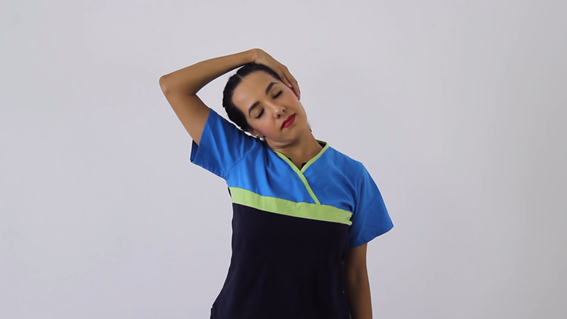 Puedes acabar con la sensación de agarrotamiento con básicos estiramientos. Foto: https://www.youtube.com/watch?v=HNqOmJ7Q0s0 Puedes acabar con la sensación de agarrotamiento con básicos estiramientos. Foto: https://www.youtube.com/watch?v=HNqOmJ7Q0s0