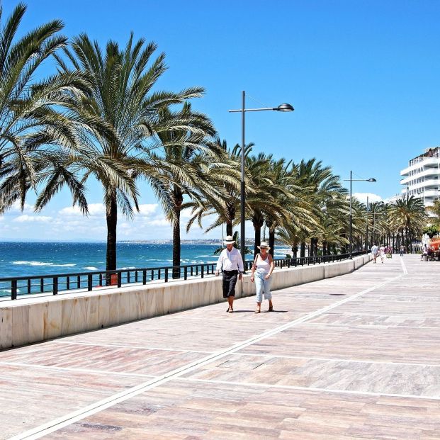 ¡A los pedales! Rutas en bici para todas las edades Foto: bigstock ¡A los pedales! Rutas en bici para todas las edades Foto: bigstock