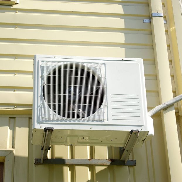 ¿Tu aire acondicionado huele a vinagre? Sigue estos consejos para acabar con el mal olor Foto: bigstock ¿Tu aire acondicionado huele a vinagre? Sigue estos consejos para acabar con el mal olor Foto: bigstock