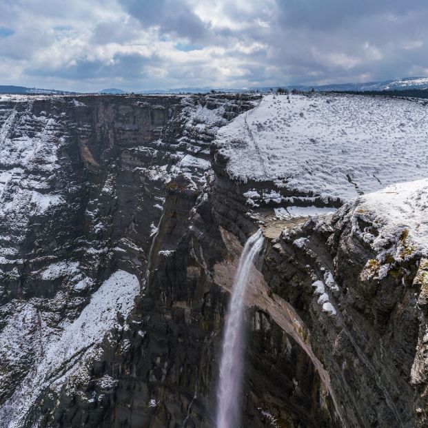Nacimiento de ríos. Nervión (bigstock) Nacimiento de ríos. Nervión (bigstock)