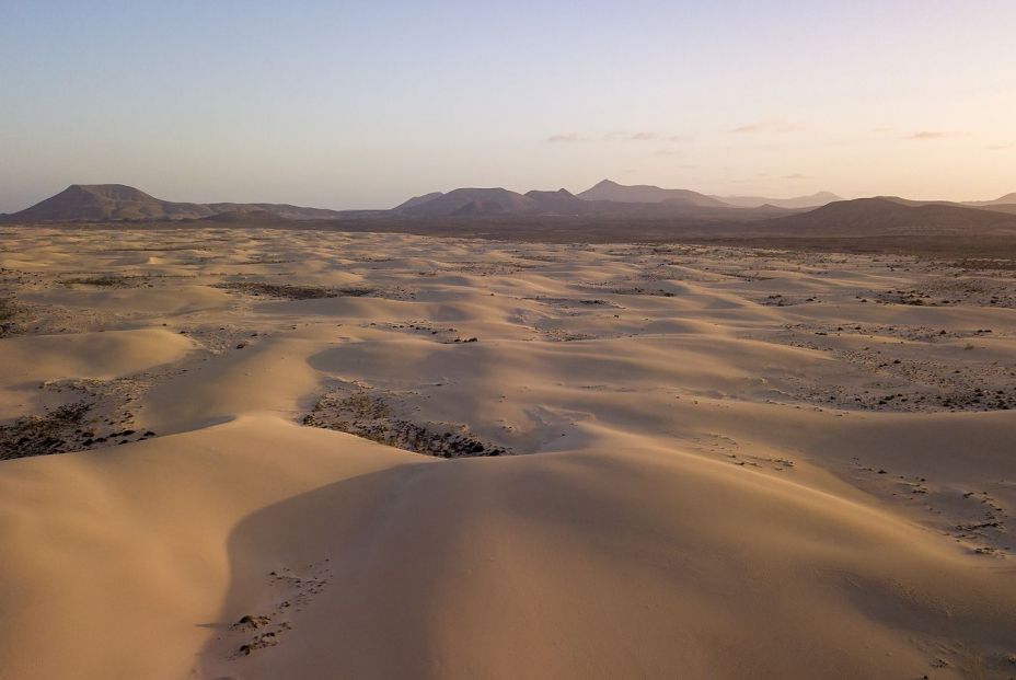 Damos una vuelta al mundo sin salir de nuestro país: Corralejo