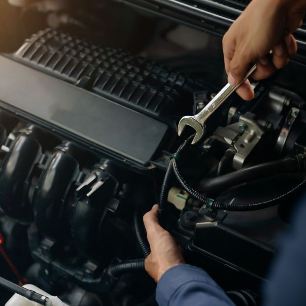 Superar la ITV¿coches, motos y ciclomotores la pasan con distinta periodicidad? (Foto Bigstock) 2 Superar la ITV¿coches, motos y ciclomotores la pasan con distinta periodicidad? (Foto Bigstock) 2