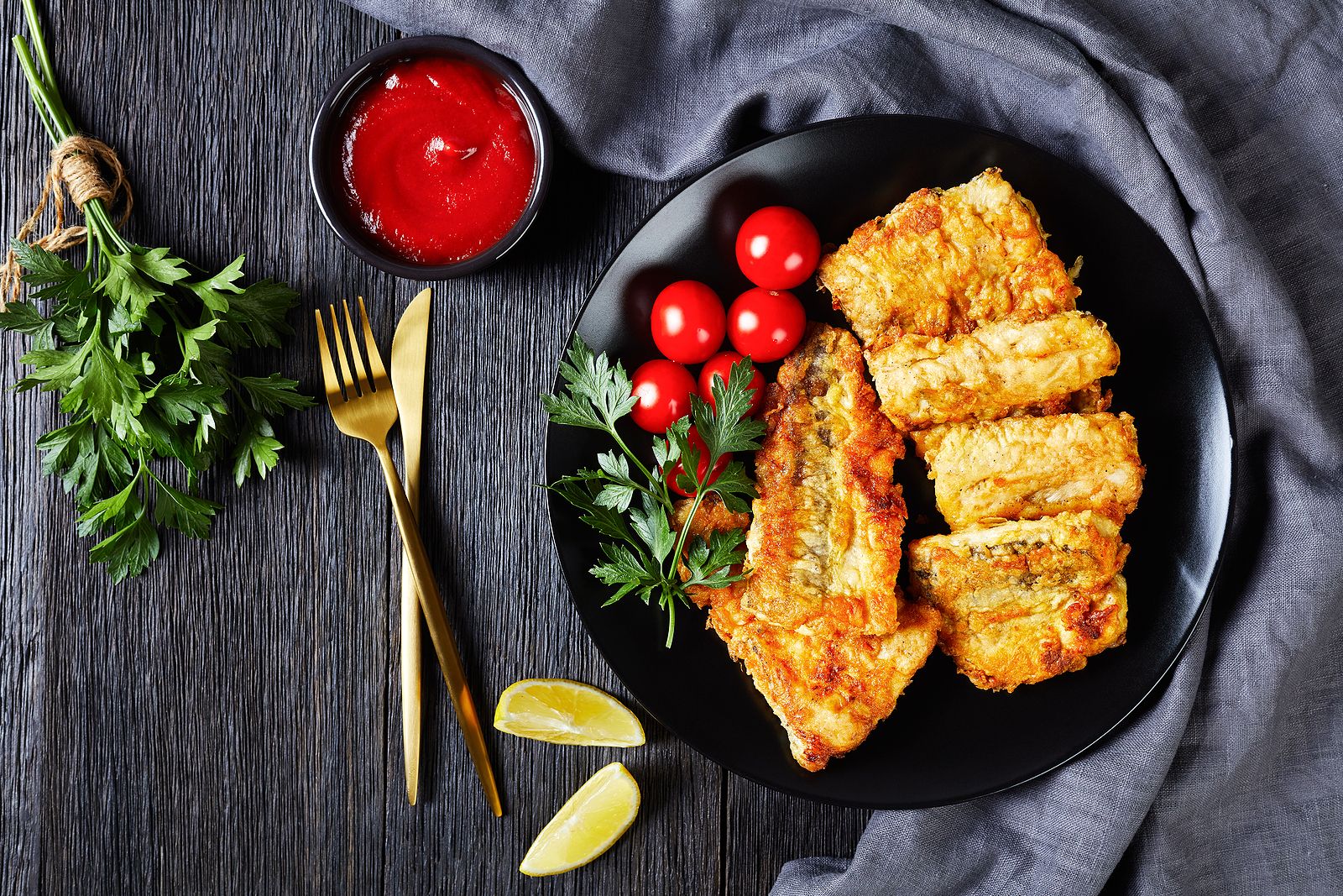 El error que cometes al cocinar merluza a la romana: ¿Qué va antes la harina o el huevo? Foto: bigstock