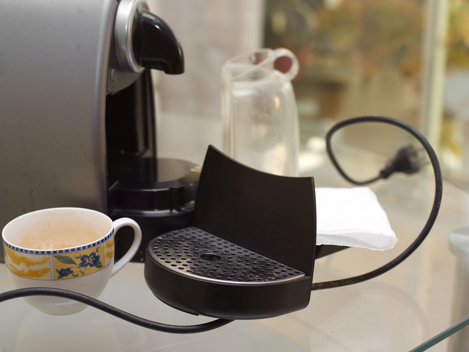 El truco secreto para limpiar la cafetera sin esfuerzo y dejarla libre de gérmenes