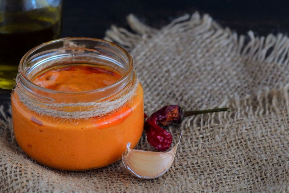 Prepara estas salsas para acompañar tus barbacoas este verano: mojo