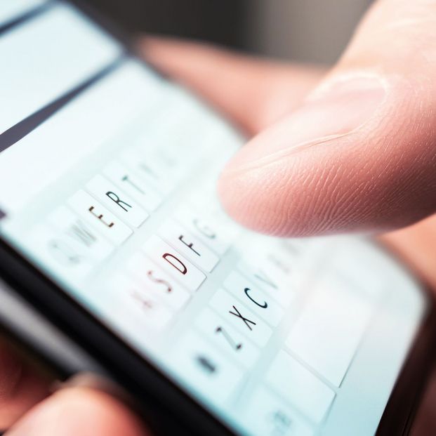 Cambia la tipografía de WhatsApp Foto: bigstock