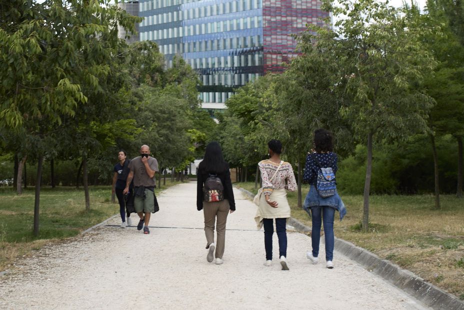 EuropaPress 3795947 ciudadanos pasean ultimo fin semana antes termino uso mascarilla 20 junio EuropaPress 3795947 ciudadanos pasean ultimo fin semana antes termino uso mascarilla 20 junio