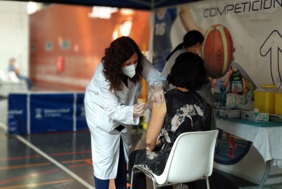 EuropaPress 3797888 vacunacion aragon disponible todos nacidos antes 31 diciembre 1981 EuropaPress 3797888 vacunacion aragon disponible todos nacidos antes 31 diciembre 1981