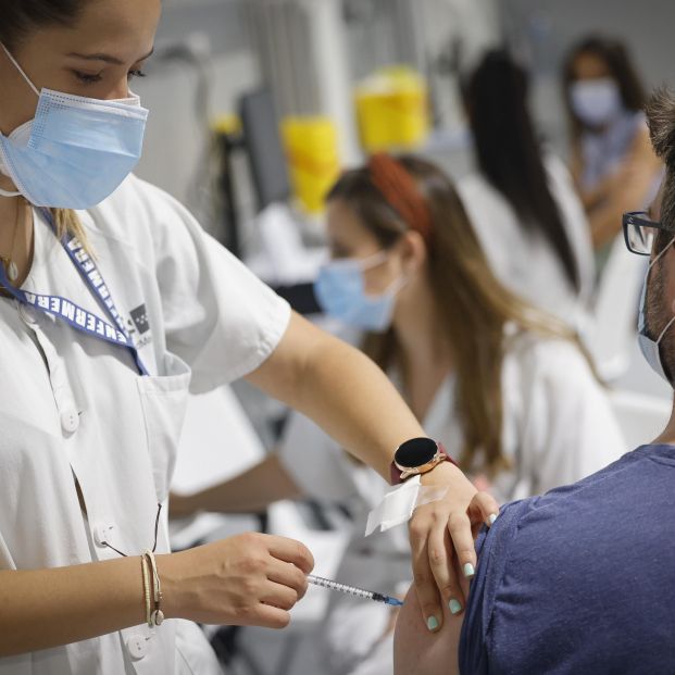 EuropaPress 3812263 primer dia vacunacion 24 horas hospital isabel zendal EuropaPress 3812263 primer dia vacunacion 24 horas hospital isabel zendal