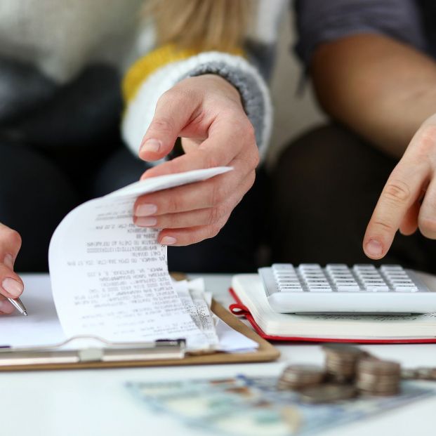 Qué gastos paga el inquilino y cuáles el propietario en un piso de alquiler (Foto Bigstock)