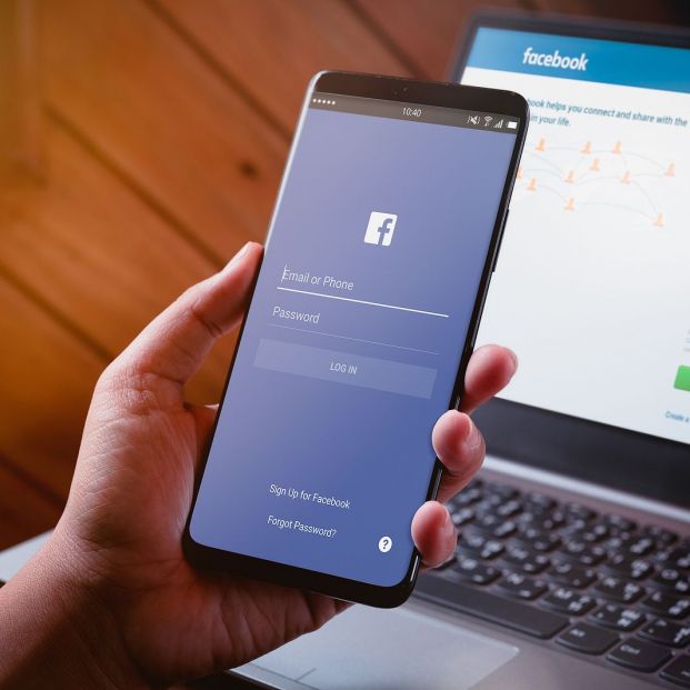 Borra tu pasado en Facebook Foto: bigstock