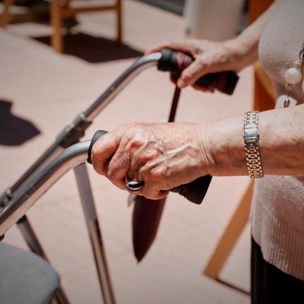 Un total de 24 residencias de la Comunidad Valenciana registran brotes pese a la vacunación Un total de 24 residencias de la Comunidad Valenciana registran brotes pese a la vacunación